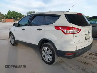 2014 Ford Escape S with VIN 1FMCU0F78EUB64310, listed as a IAAI auction lot 41912138 with 257,755 mi miles. Bid and sale history available at carsss.com. Image 3.