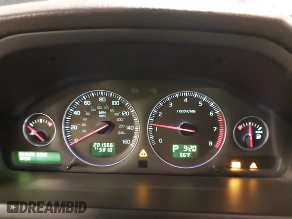 2007 Volvo XC90 I6 with VIN YV4CZ982671353700, listed as a IAAI auction lot 42011095 with 201,566 mi miles and . Bid and sale history available at DreamBid. Image 7.