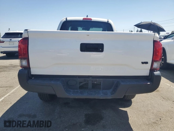 2020 Toyota Tacoma SR z VIN 3TYRX5GNXLT005018, wystawiony jako Copart lot #58040585 z przebiegiem 90 325 mil mil oraz Czysty tytuł • Clean title. Historia ofert i sprzedaży dostępna na DreamBid. Obrazek 6.
