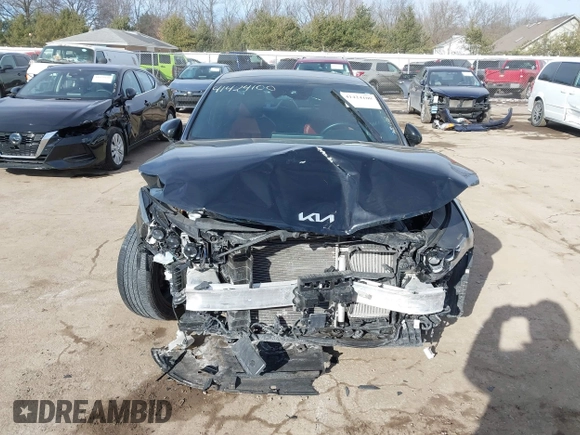 2024 Kia K5 GT-Line z VIN 5XXG64J24RG247893, wystawiony jako IAAI lot #41424100 z przebiegiem 23 184 mil mil oraz . Historia ofert i sprzedaży dostępna na DreamBid. Obrazek 13.