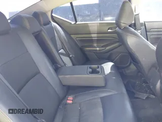 2020 Nissan Altima SR z VIN 1N4BL4CV8LC138070, wystawiony jako IAAI lot #42109576 z przebiegiem Nie podano mil oraz . Historia ofert i sprzedaży dostępna na DreamBid. Obrazek 8.