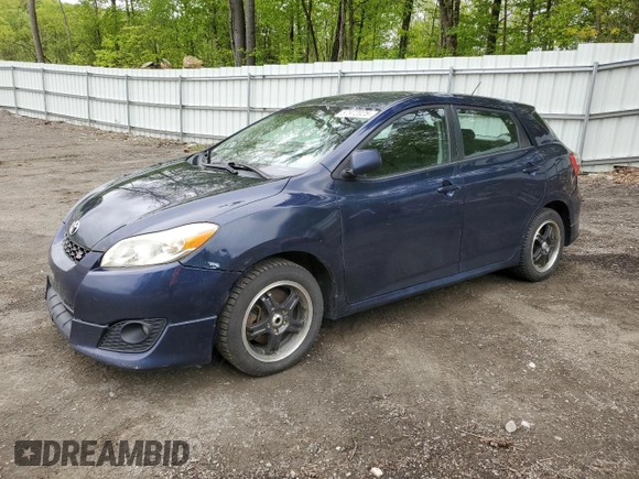2009 Toyota Matrix S z VIN 2T1KE40E79C029074, wystawiony jako Copart lot #57972025 z przebiegiem 204 307 mil mil oraz Czysty tytuł • Clean title. Historia ofert i sprzedaży dostępna na DreamBid. Obrazek 1.