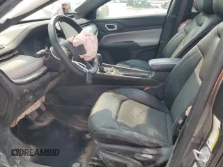 2024 Jeep Compass Latitude z VIN 3C4NJDBN0RT591675, wystawiony jako Copart lot #58857025 z przebiegiem 15 146 mil mil oraz Nie do naprawy • Non repairable. Historia ofert i sprzedaży dostępna na DreamBid. Obrazek 7.