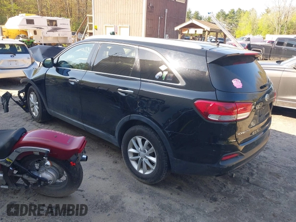 2016 Kia Sorento LX with VIN 5XYPGDA51GG179116, listed as a IAAI auction lot 42243910 with 159,805 mi miles and . Bid and sale history available at DreamBid. Image 3.