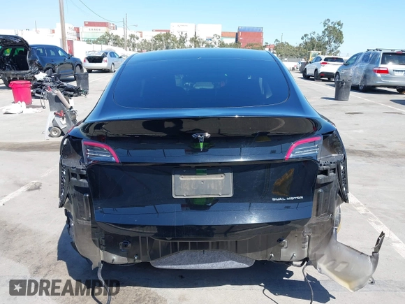 2022 Tesla Model Y Long Range with VIN 7SAYGDEE6NF480471, listed as a IAAI auction lot 41985797 with 82,777 mi miles and . Bid and sale history available at DreamBid. Image 17.