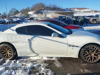 2012 Maserati GranTurismo S with VIN ZAM45KLA1C0062249, listed as a IAAI auction lot 41332780 with 81,863 mi miles. Bid and sale history available at carsss.com. Image 13.