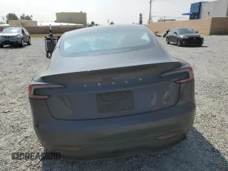 2025 Tesla Model 3 Long Range z VIN 5YJ3E1EA3SF979586, wystawiony jako Copart lot #54430125 z przebiegiem 3 530 mil mil oraz Szkoda całkowita • Salvage title. Historia ofert i sprzedaży dostępna na DreamBid. Obrazek 6.