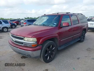 2005 Chevrolet Suburban LT with VIN 3GNEC16ZX5G234794, listed as a IAAI auction lot 42098779 with 266,052 mi miles. Bid and sale history available at carsss.com. Image 2.