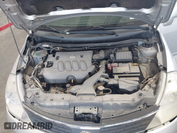 2008 Nissan Versa S z VIN 3N1BC13E68L395932, wystawiony jako IAAI lot #42333560 z przebiegiem 231 010 mil mil oraz . Historia ofert i sprzedaży dostępna na DreamBid. Obrazek 10.