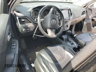 2019 Jeep Cherokee Limited with VIN 1C4PJLDX8KD313071, listed as a Copart auction lot 57780165 with 106,344 mi miles and Clean title. Bid and sale history available at DreamBid. Image 8.