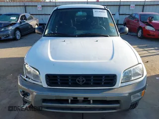2000 Toyota RAV4 с VIN JT3GP10V1Y0044892, выставлен на аукционе IAAI как лот 41148809 с пробегом 220 848 миль миль и . История ставок и продаж доступна на DreamBid. Изображение 20.