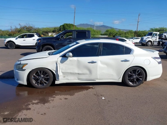 2014 Nissan Maxima 3.5 SV with VIN 1N4AA5AP7EC475084, listed as a IAAI auction lot 41624955 with 112,025 mi miles. Bid and sale history available at carsss.com. Image 6.