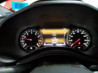 2018 Jeep Renegade Limited z VIN ZACCJBDB8JPG96152, wystawiony jako Copart lot #58306035 z przebiegiem 105 792 mil mil oraz Szkoda całkowita • Salvage title. Historia ofert i sprzedaży dostępna na DreamBid. Obrazek 9.