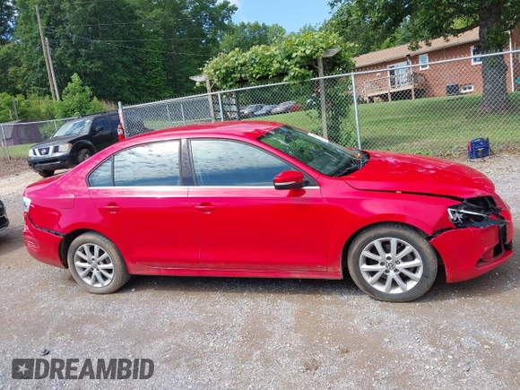 2013 Volkswagen Jetta SE with VIN 3VWDP7AJ6DM211202, listed as a IAAI auction lot 42365930 with 175,801 mi miles and . Bid and sale history available at DreamBid. Image 14.