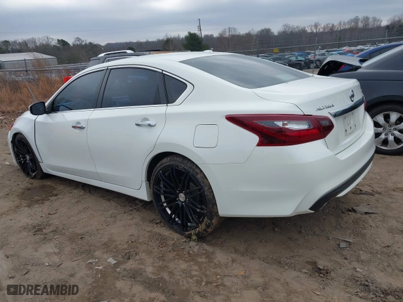 2018 Nissan Altima 2.5 SV with VIN 1N4AL3AP9JC150008, listed as a IAAI auction lot 41481389 with 104,796 mi miles. Bid and sale history available at carsss.com. Image 3.