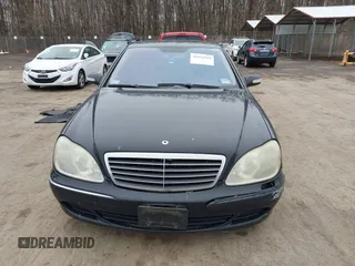 2005 Mercedes-Benz S-Class 4.3L with VIN WDBNG83J15A442273, listed as a IAAI auction lot 41556519 with 222,481 mi miles. Bid and sale history available at carsss.com. Image 12.