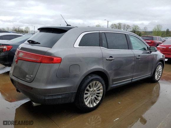 2010 Lincoln MKT with VIN 2LMHJ5AR1ABJ20285, listed as a Copart auction lot 80660314 with 201,246 mi miles and Non Repairable. Bid and sale history available at carsss.com. Image 3.
