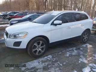2013 Volvo XC60 T6 z VIN YV4902DZ1D2370635, wystawiony jako IAAI lot #41314514 z przebiegiem 171 696 mil mil oraz . Historia ofert i sprzedaży dostępna na DreamBid. Obrazek 23.