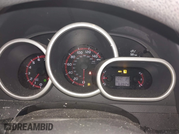 2009 Pontiac Vibe with VIN 5Y2SM67009Z422428, listed as a IAAI auction lot 41356815 with 63,924 mi miles. Bid and sale history available at carsss.com. Image 7.