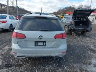 2018 Volkswagen Golf SportWagen SEL with VIN 3VWL17AU5JM765866, listed as a IAAI auction lot 41428966 with 115,378 mi miles. Bid and sale history available at carsss.com. Image 16.