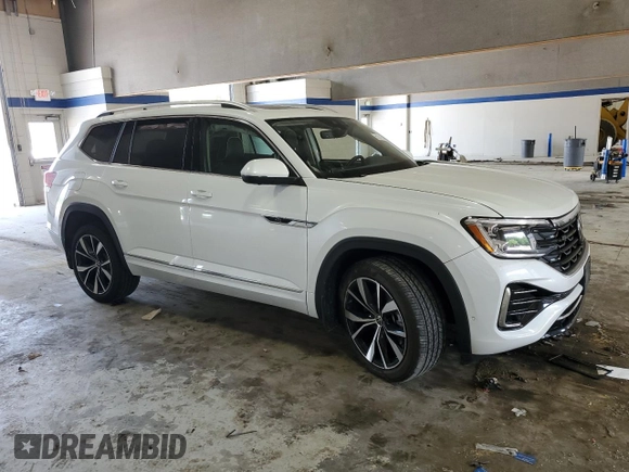 2024 Volkswagen Atlas SEL Premium R-Line with VIN 1V2FR2CA5RC560610, listed as a Copart auction lot 55351535 with 18,105 mi miles and Salvage title. Bid and sale history available at DreamBid. Image 4.