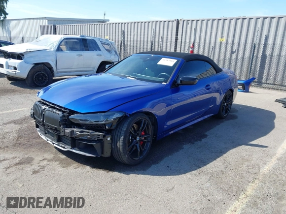 2024 BMW 4 Series M440i with VIN WBA53AT0XRCP39898, listed as a IAAI auction lot 41583884 with 2,212 mi miles and . Bid and sale history available at carsss.com. Image 21.