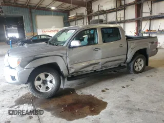 2015 Toyota Tacoma с VIN 3TMLU4EN5FM198884, выставлен на аукционе Copart как лот 63420545 с пробегом 75 655 миль миль и Списание • Salvage title. История ставок и продаж доступна на DreamBid. Изображение 1.