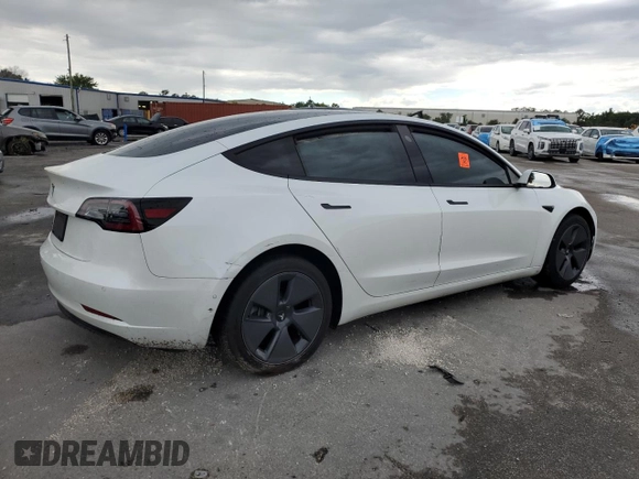 2021 Tesla Model 3 Standard Range Plus z VIN 5YJ3E1EA2MF859832, wystawiony jako Copart lot #56743865 z przebiegiem 77 025 mil mil oraz Nie do naprawy. Historia ofert i sprzedaży dostępna na DreamBid. Obrazek 3.