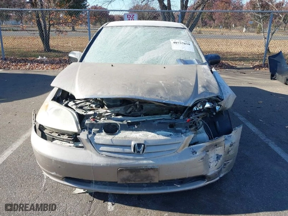 2002 Honda Civic LX with VIN 2HGES16642H552358, listed as a IAAI auction lot 40757858 with 138,320 mi miles. Bid and sale history available at carsss.com. Image 12.