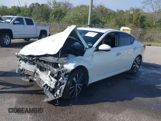 2019 Nissan Altima 2.5 Platinum with VIN 1N4BL4FV7KC219605, listed as a IAAI auction lot 40867438 with 80,208 mi miles. Bid and sale history available at carsss.com. Image 17.