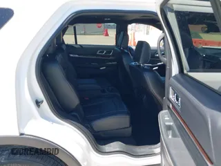 2019 Ford Explorer Platinum с VIN 1FM5K8HT8KGA02291, выставлен на аукционе IAAI как лот 42313377 с пробегом 126 752 миль миль и . История ставок и продаж доступна на DreamBid. Изображение 8.
