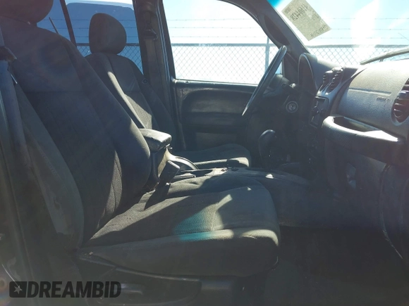 2006 Jeep Liberty Limited with VIN 1J4GL58K06W235832, listed as a IAAI auction lot 41604428 with 172,979 mi miles. Bid and sale history available at carsss.com. Image 5.