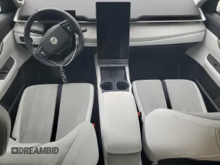 2023 Fisker Ocean One z VIN VCF1ZBU27PG005957, wystawiony jako Copart lot #63054094 z przebiegiem 12 mil mil oraz Nie do naprawy. Historia ofert i sprzedaży dostępna na DreamBid. Obrazek 8.