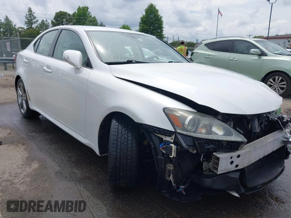 2011 Lexus IS 350 z VIN JTHBE5C25B5027770, wystawiony jako IAAI lot #42357510 z przebiegiem 204 335 mil mil oraz . Historia ofert i sprzedaży dostępna na DreamBid. Obrazek 1.