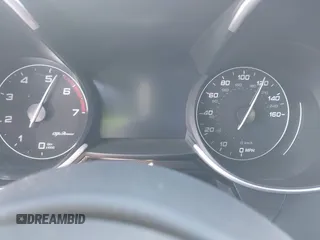 2019 Alfa Romeo Giulia z VIN ZARFAMAN5K7622490, wystawiony jako IAAI lot #41403496 z przebiegiem Nie podano mil oraz . Historia ofert i sprzedaży dostępna na DreamBid. Obrazek 7.