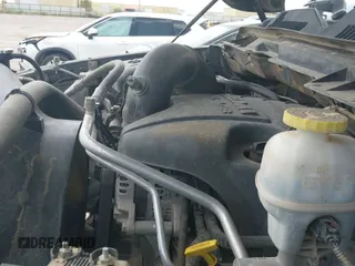 2018 Ram 1500 Big Horn z VIN 1C6RR6LT0JS350344, wystawiony jako IAAI lot #42994304 z przebiegiem 117 192 mil mil oraz . Historia ofert i sprzedaży dostępna na DreamBid. Obrazek 18.