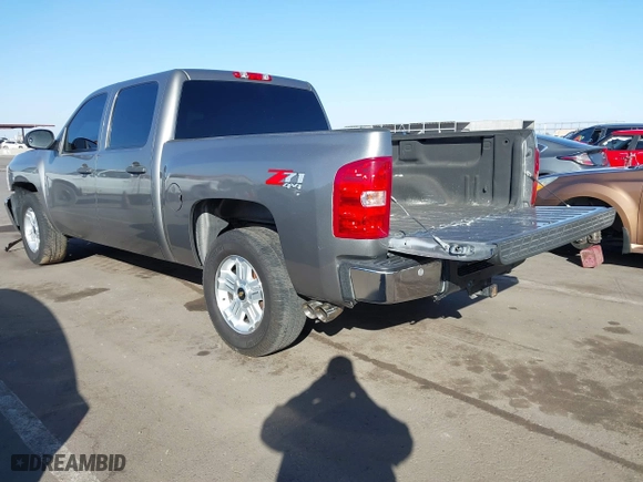 2007 Chevrolet Silverado 1500 LT w/1LT with VIN 3GCEK13C27G537311, listed as a IAAI auction lot 41559010 with 127,104 mi miles. Bid and sale history available at carsss.com. Image 3.