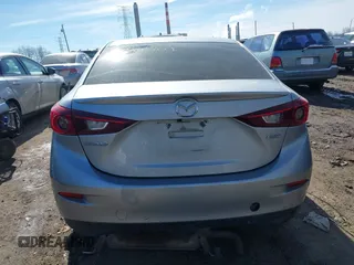 2018 Mazda 3 Touring z VIN 3MZBN1V36JM205904, wystawiony jako IAAI lot #41586707 z przebiegiem 145 401 mil mil oraz . Historia ofert i sprzedaży dostępna na DreamBid. Obrazek 15.
