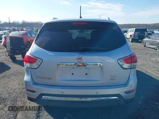 2013 Nissan Pathfinder SV with VIN 5N1AR2MM6DC635016, listed as a IAAI auction lot 41704072 with 134,675 mi miles. Bid and sale history available at carsss.com. Image 17.