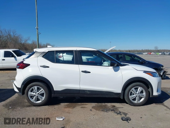 2024 Nissan Kicks S with VIN 3N1CP5BV1RL574737, listed as a IAAI auction lot 41598385 with 4,649 mi miles and . Bid and sale history available at carsss.com. Image 13.