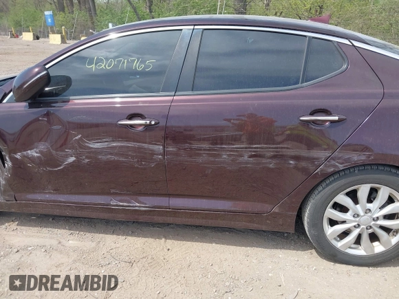 2014 Kia Optima EX z VIN 5XXGN4A77EG338455, wystawiony jako IAAI lot #42071765 z przebiegiem 136 331 mil mil oraz . Historia ofert i sprzedaży dostępna na DreamBid. Obrazek 14.