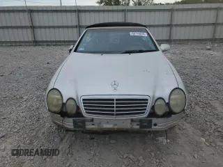 2002 Mercedes-Benz CLK 320/430 with VIN WDBLK70G32T105080, listed as a Copart auction lot 69714474 with 135,806 mi miles and Salvage Title. Bid and sale history available at carsss.com. Image 5.
