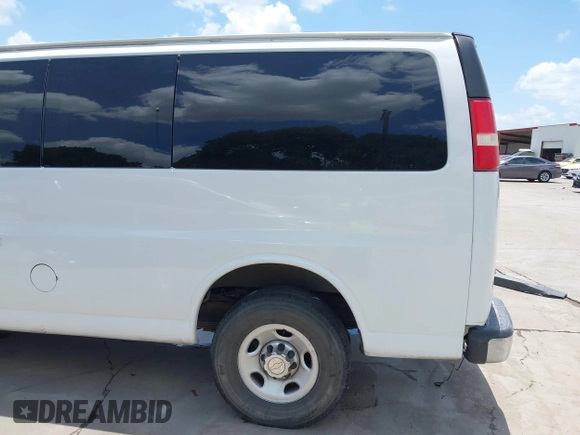 2016 Chevrolet Express Passenger LT с VIN 1GAZGMFG9G1176444, выставлен на аукционе IAAI как лот 42438135 с пробегом 151 202 миль миль и . История ставок и продаж доступна на DreamBid. Изображение 19.