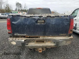 2011 GMC Sierra 2500HD SLE z VIN 1GT120C83BF159109, wystawiony jako Copart lot #51218225 z przebiegiem 259 160 mil mil oraz Szkoda całkowita • Salvage title. Historia ofert i sprzedaży dostępna na DreamBid. Obrazek 6.