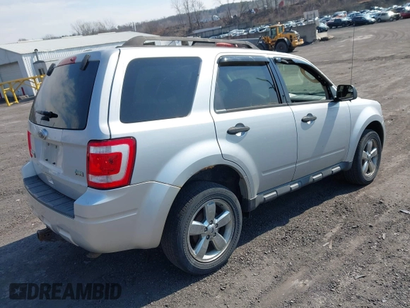 2011 Ford Escape XLT with VIN 1FMCU9DG2BKB88326, listed as a IAAI auction lot 41848202 with 173,464 mi miles and . Bid and sale history available at DreamBid. Image 4.