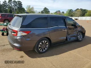 2024 Honda Odyssey EX-L with VIN 5FNRL6H6XRB016148, listed as a Copart auction lot 50639375 with 27,113 mi miles and Salvage Title. Bid and sale history available at DreamBid. Image 3.