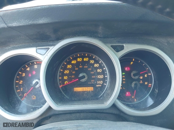 2004 Toyota 4Runner Limited with VIN JTEBT17R840040628, listed as a IAAI auction lot 41764159 with 165,096 mi miles. Bid and sale history available at carsss.com. Image 7.