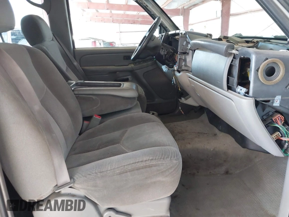 2004 Chevrolet Tahoe LS with VIN 1GNEC13V34J149214, listed as a IAAI auction lot 42609148 with Not provided miles and . Bid and sale history available at DreamBid. Image 5.