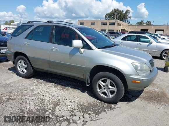2000 Lexus RX 300 with VIN JT6GF10U1Y0064315, listed as a IAAI auction lot 41895871 with 181,101 mi miles. Bid and sale history available at carsss.com. Image 1.