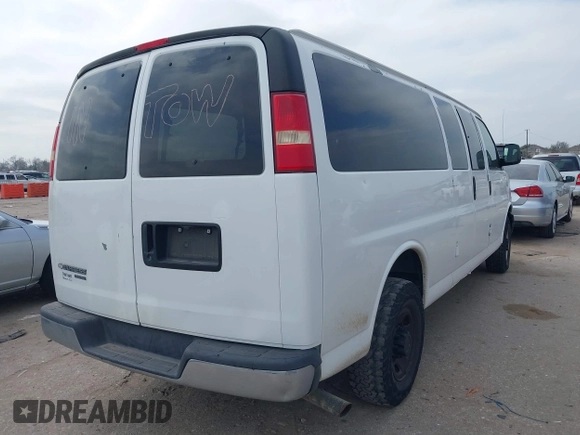 2007 Chevrolet Express Passenger with VIN 1GAHG39U671185576, listed as a IAAI auction lot 41551300 with Not provided miles and . Bid and sale history available at DreamBid. Image 4.